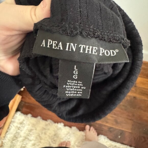 A Pea in the Pod Black Ribbed Turtleneck Maternity Top - Size Large - Picture 3 of 3